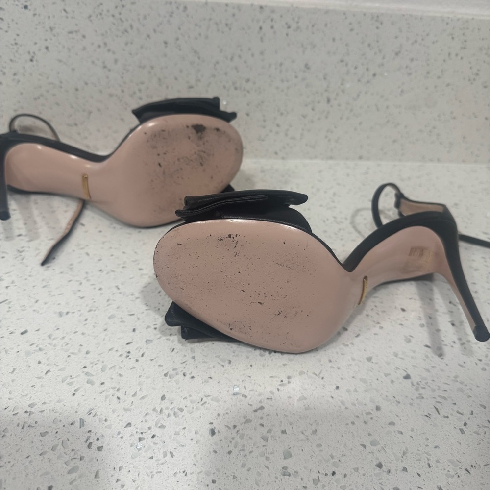 Gucci Black Heels with Crystal Bow - Picture 4 of 6